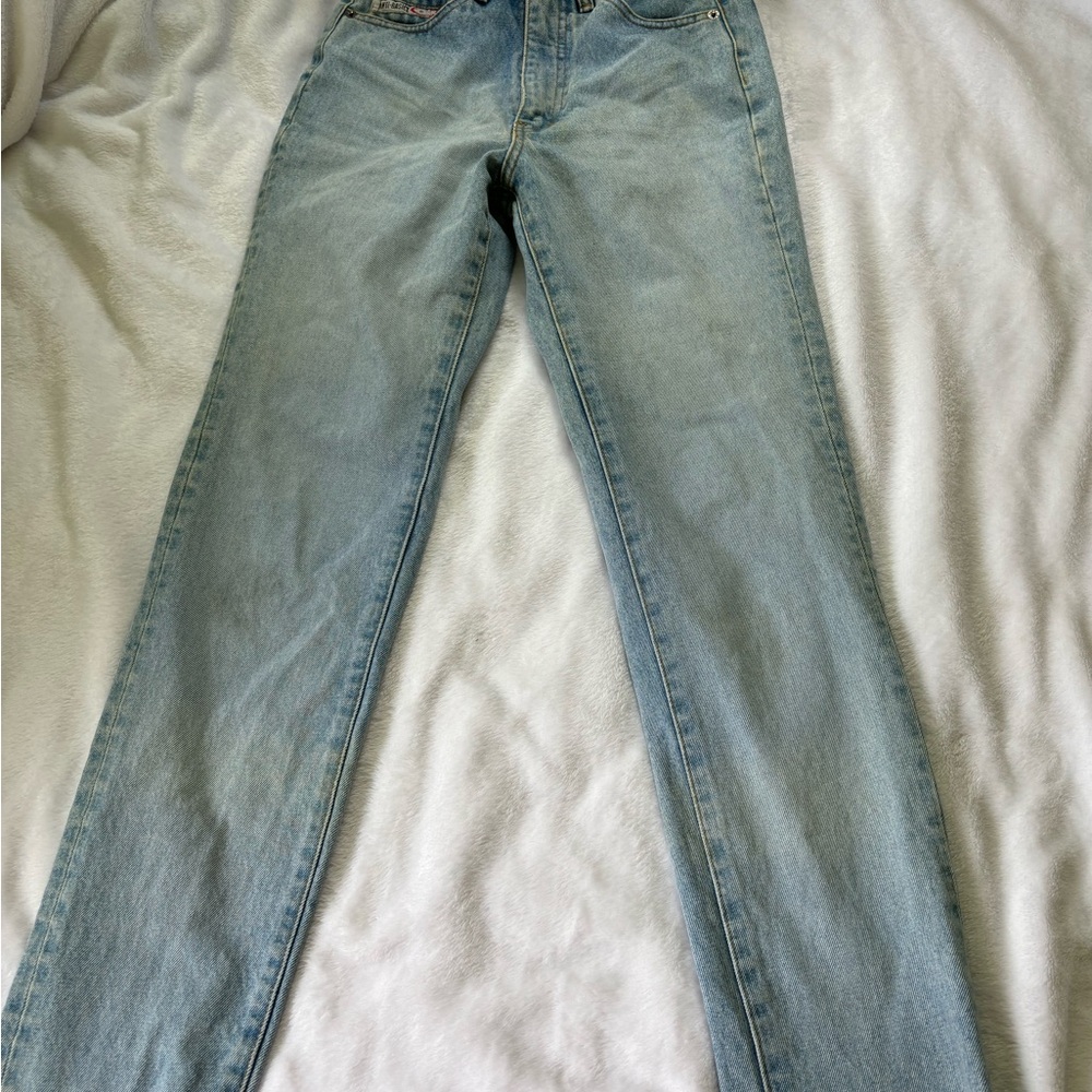 AntiBasic Jeans - Picture 5 of 5